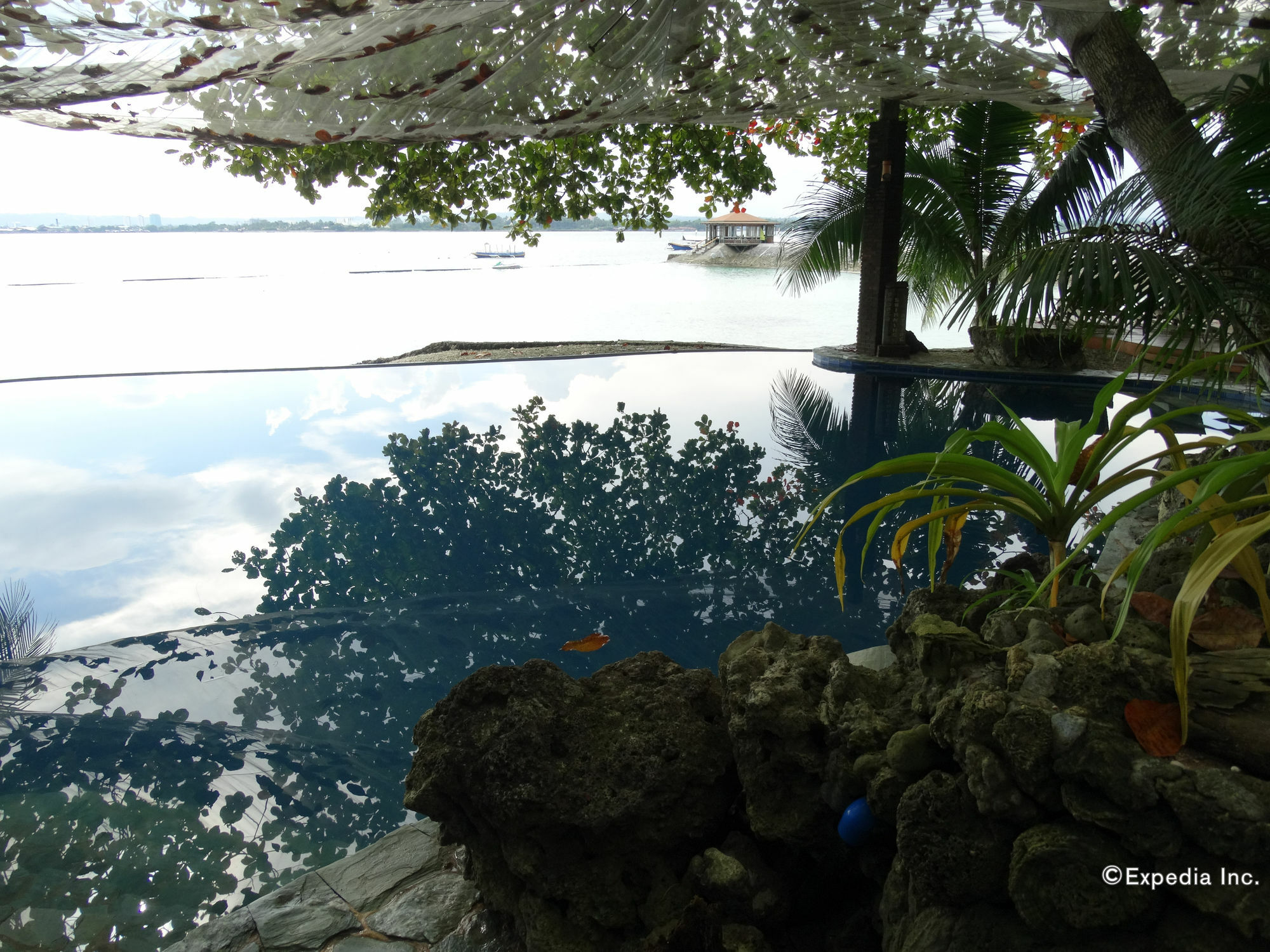 Hotel Chema'S By The Sea Samal Exterior foto